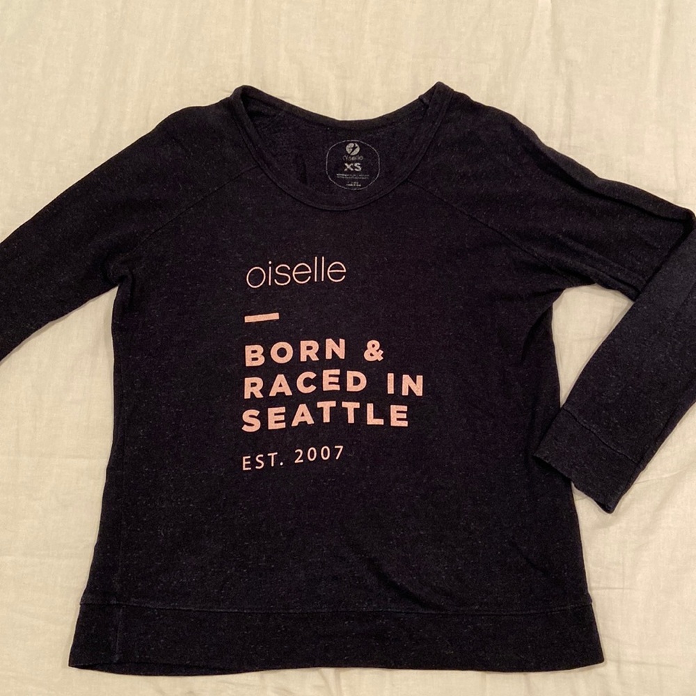 Oiselle crew neck sweatshirt